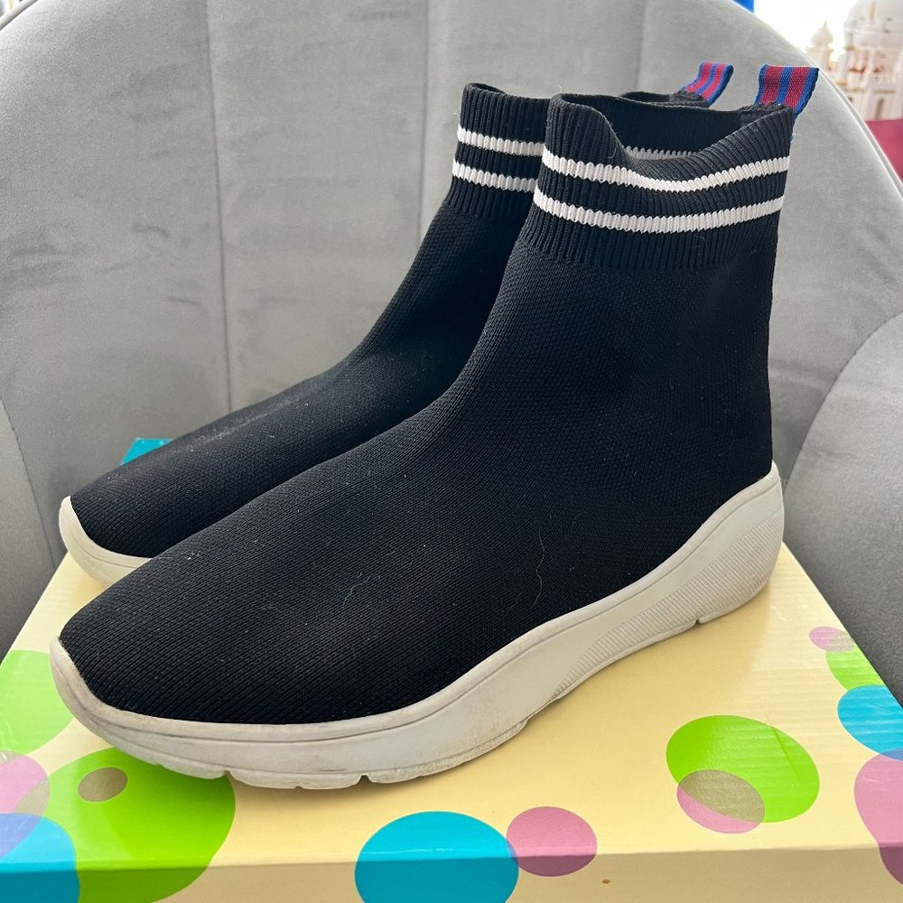 Steve Madden Black Sock Style Shoes